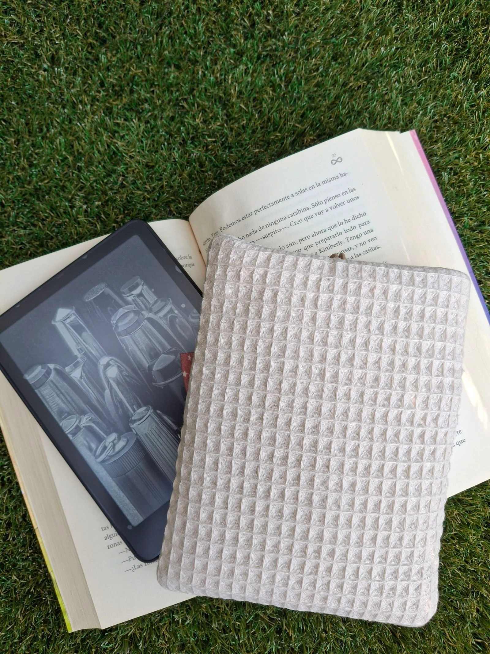 Célula para kindle acolchoada feita à mão – photo 3